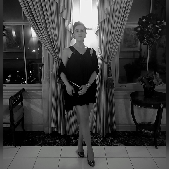 Christina is going LIVE! - Picture 5 of 5